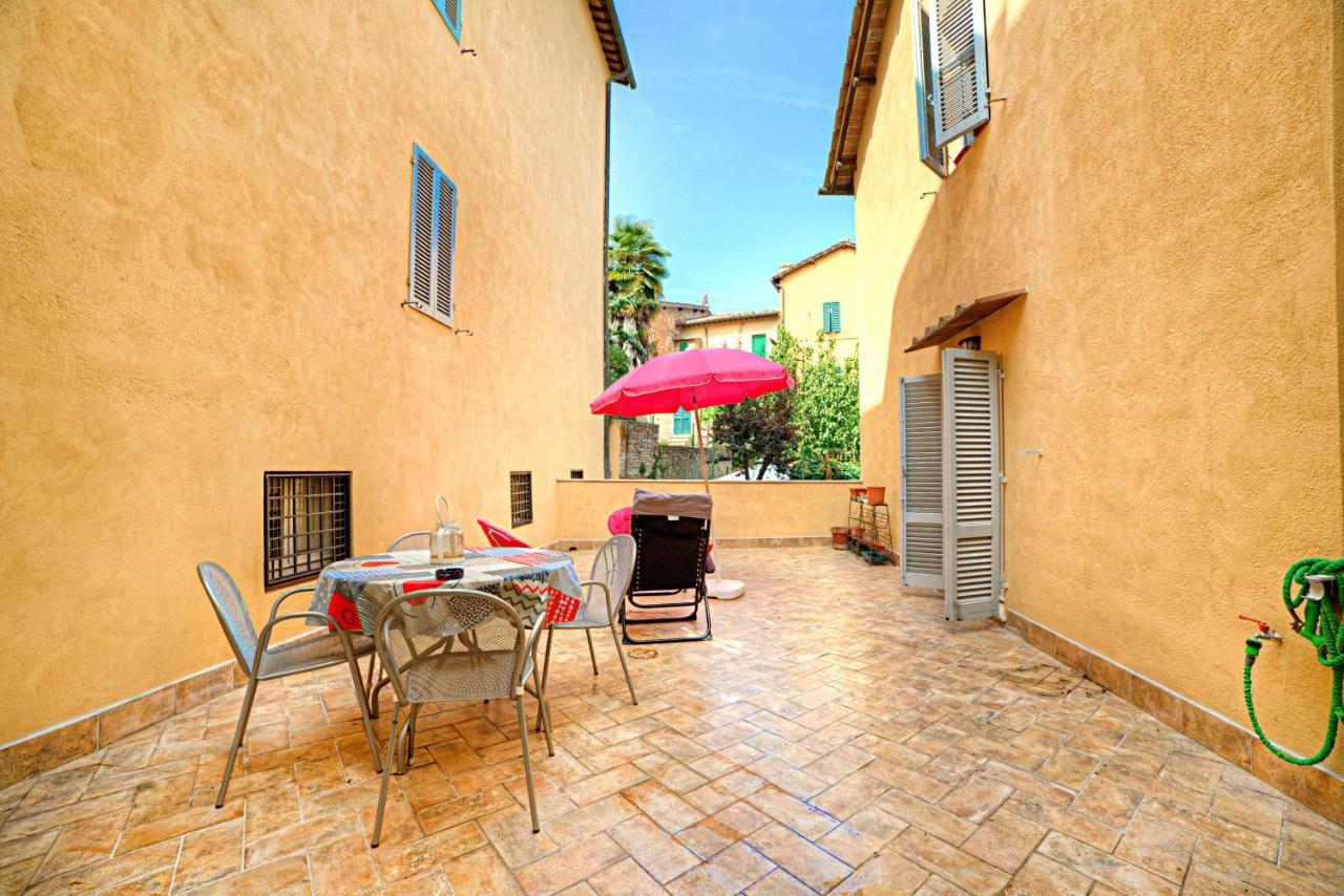 Alfio'S Apartment In Siena Luaran gambar