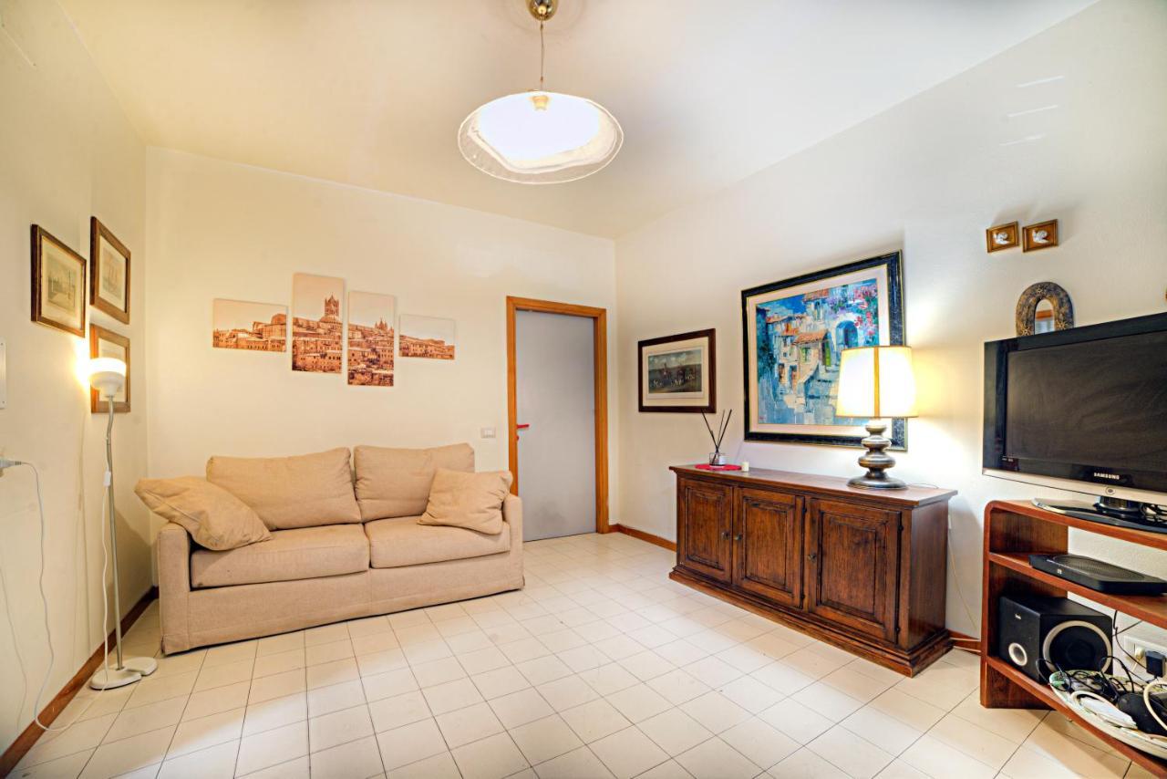 Alfio'S Apartment In Siena Luaran gambar
